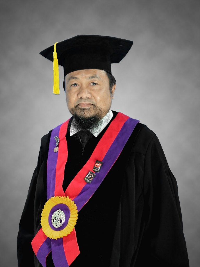 Prof. Dr. Irfan Ridwan Maksum, M.Si